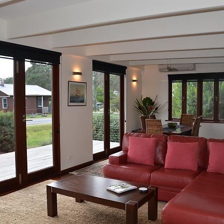 Yolla Beach House Adventure Bay Екстериор снимка